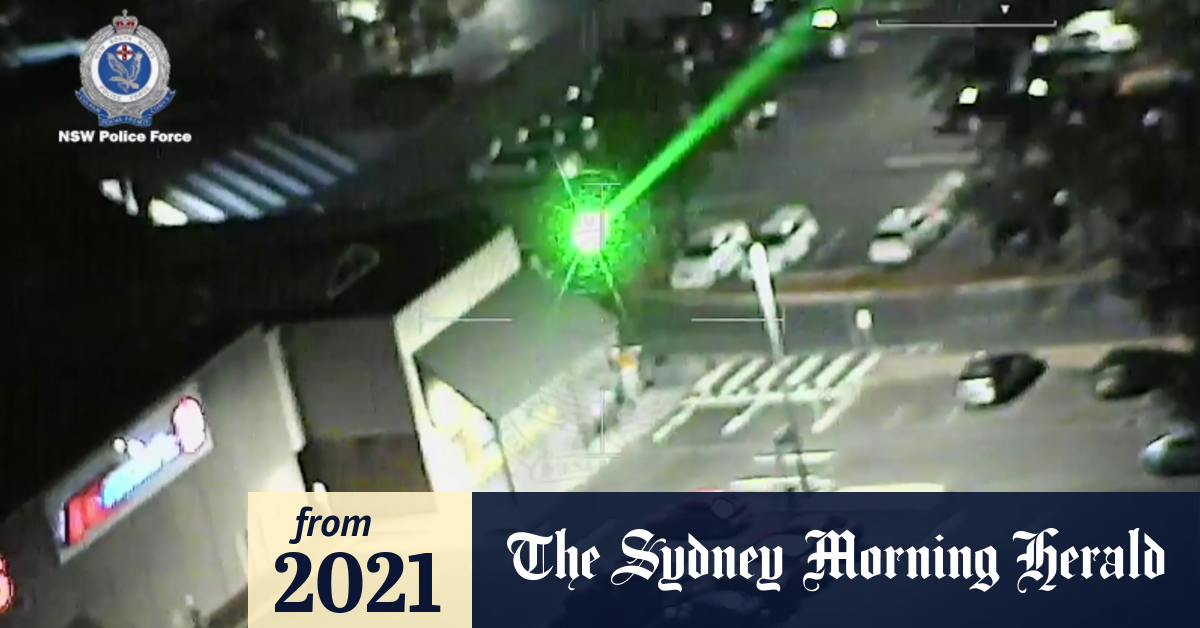 Video PolAir warns about dangers aiming laser pointers at aircraft